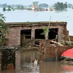 Dual flood threat to Muzaffargarh and Multan