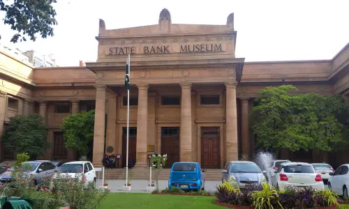 Pakistan again holds interest rate at 11pc as floods stoke inflation fears