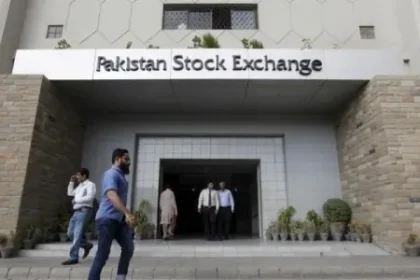 PSX surpasses 166,000 points to hit new high