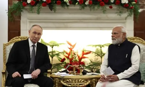 Putin and Modi discuss trade, peace in New Delhi summit