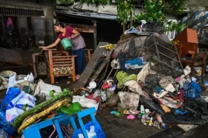 Sri Lanka doubles troops for flood disaster recovery