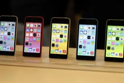 NA body orders review of mobile phone taxes