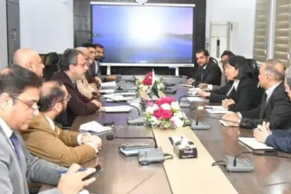 Pakistan seeks massive ADB loan to tackle remaining Rs1.7tr circular debt