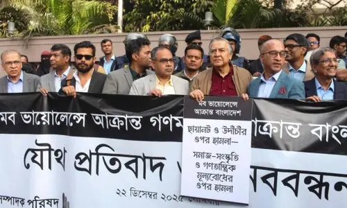 Internal turmoil, diplomatic crisis grip Bangladesh