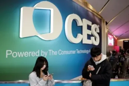 Lenovo unveils AI agent to bridge PCs, phones and wearables at CES