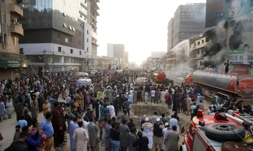 ‘Delayed govt response’ blamed for Karachi’s Gul Plaza catastrophe